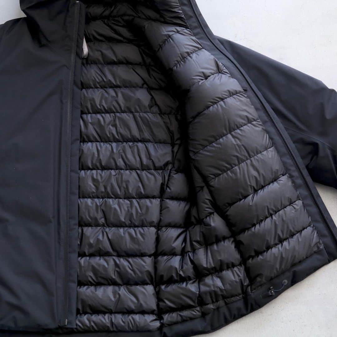 wonder_mountain_irieさんのインスタグラム写真 - (wonder_mountain_irieInstagram)「_  ARC'TERYX VEILANCE / アークテリクス ヴェイランス "Altus Down Jacket Mens" ¥198,000- _ 〈online store / @digital_mountain〉 https://www.digital-mountain.net/shopdetail/000000012780/ _ 【オンラインストア#DigitalMountain へのご注文】 *24時間受付 *15時までご注文で即日発送 *1万円以上ご購入で送料無料 tel：084-973-8204 _ We can send your order overseas. Accepted payment method is by PayPal or credit card only. (AMEX is not accepted)  Ordering procedure details can be found here. >>http://www.digital-mountain.net/html/page56.html  _ #ARCTERYXVEILANCE #ARCTERYX #VEILANCE #アークテリクスヴェイランス #アークテリクス _ 本店：#WonderMountain  blog>> http://wm.digital-mountain.info _ 〒720-0044  広島県福山市笠岡町4-18  JR 「#福山駅」より徒歩10分 #ワンダーマウンテン #japan #hiroshima #福山 #福山市 #尾道 #倉敷 #鞆の浦 近く _ 系列店：@hacbywondermountain _」12月28日 21時33分 - wonder_mountain_