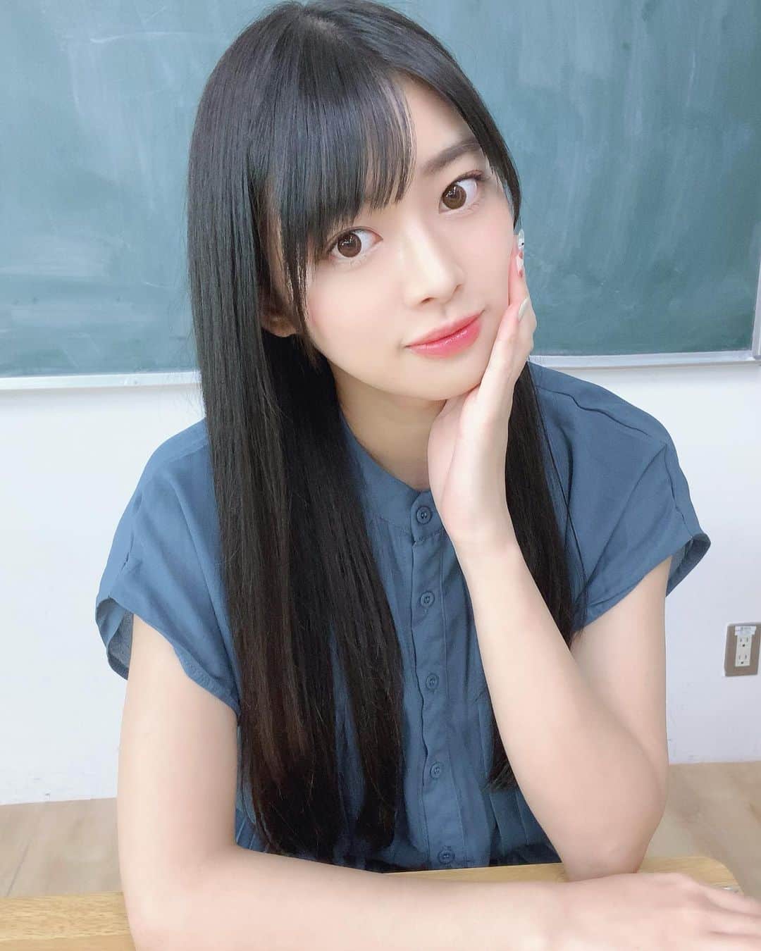 藤田いろはのインスタグラム：「﻿ 先生がなんでも教えてあげる﻿ ﻿ ﻿ ﻿ ﻿ ﻿ ‪#藤田いろは#グラビア#gravure #japanesegirl #レースクイーン#tokyo  #l4l #aziangirl  #ビジョビ  #뷰티스타그램 #cosplay #黒髪ロング#팔로우#소통해요#셀스타그램#モデル #model #그라비아 #日本的 #先生と生徒 #コスプレ #フェチ #清楚系女子 #教室 #学校 #school」