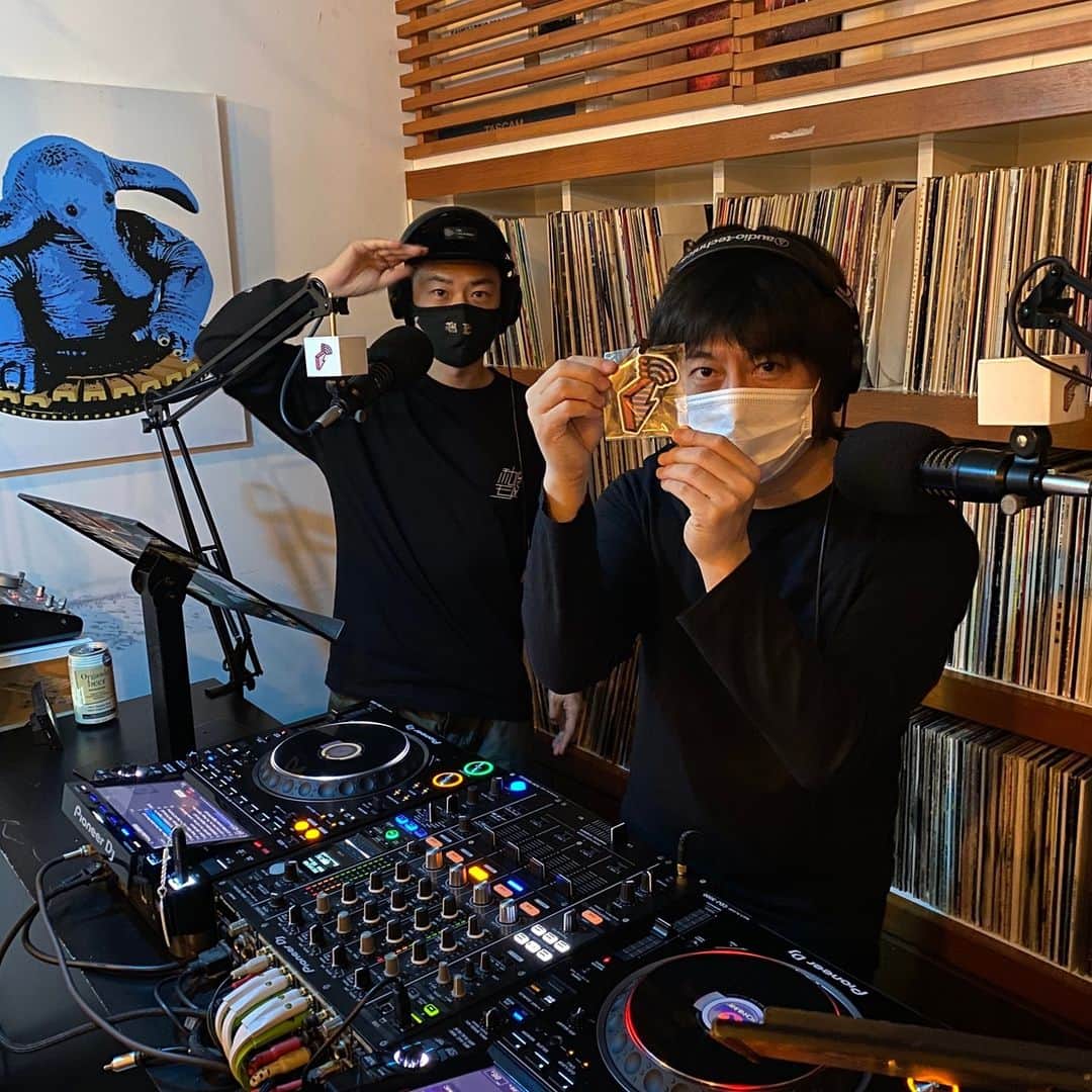 Block.fmのインスタグラム：「ラジオ｜TETSUJI TANAKA,CARDZ MC,DJ FUMINEがナビゲートするDnB Show「Localize!!」⁠ 最新アーカイブは、⁠ ・TT2020年時系列DJ MIX🎧⁠ ・ #JDNBA 出演Substance プロモMIX🔥⁠ その他過去アーカイブもチェック✅⁠ 新年は1/13(水)20時から⏰⁠ #DnB #drumandbass #localize ⁠ link in bio」