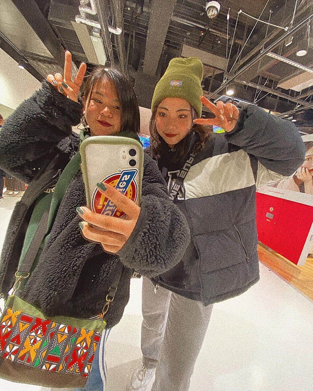 夢弓さんのインスタグラム写真 - (夢弓Instagram)「・✌🏻✌🏼✌🏽✌🏾✌🏿・ OSAKA trip」12月28日 22時01分 - muyu_440