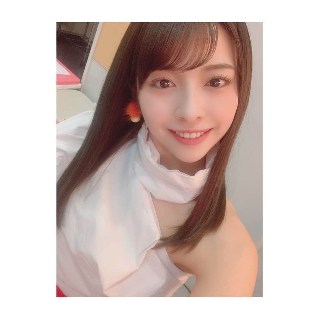 金澤朋子さんのインスタグラム写真 - (金澤朋子Instagram)「. . ●毎週土曜24:00〜 FM NACK5 【金澤朋子のVivid Midnight】 ●毎週日曜23:30〜 ラジオ日本 【爆夜〜BAKUNAI】 どちらも年内の放送が終了しました📻♩ . 本年もご清聴ありがとうございました。2021年もどうぞよろしくお願い致します。 . #juicejuice #金澤朋子 #レギュラー #ラジオ  #NACK5 #ビビナイ795 #BEYOOOOONDS  @beyooooonds_official #ビビサポ #感謝 ✨ #ラジオ日本 #爆夜 #bakunai1422 @ganbaku  #リスナーの皆様 #いつもありがとうございます . ●毎週火曜26:05〜 bayfm 【We are Juice=Juice】 は、明日も放送があります🧚🏻‍♀️🧚‍♂️ . #高木紗友希 #植村あかり が担当です。 お聴き逃しなく！」12月28日 13時33分 - tomoko_kanazawa.official