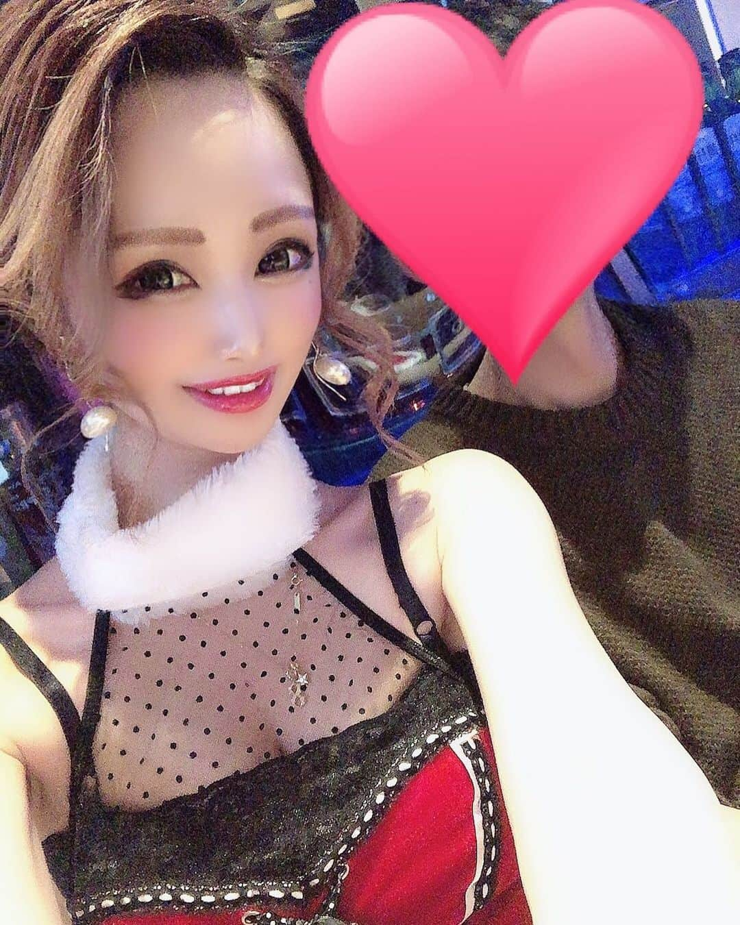 きららのインスタグラム：「😊💖  #コスプレ #歌舞伎町#北新地#六本木 #tokyo #静岡キャバクラ #キャバクラ#キャバ嬢  #ニュークラブ#ホステス #ポケパラ静岡 #ポケパラ東海 #ポケパラ #きゃばきゃば #キャバキャバ #静岡のキララ#cosplaygirl #コスプレイヤーさんと繋がりたい #ギャル#サンタコス」