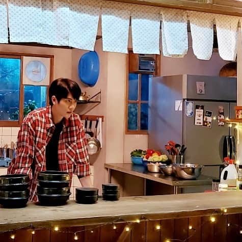 ジェヒのインスタグラム：「#mbc#밥이되어라#정경수」
