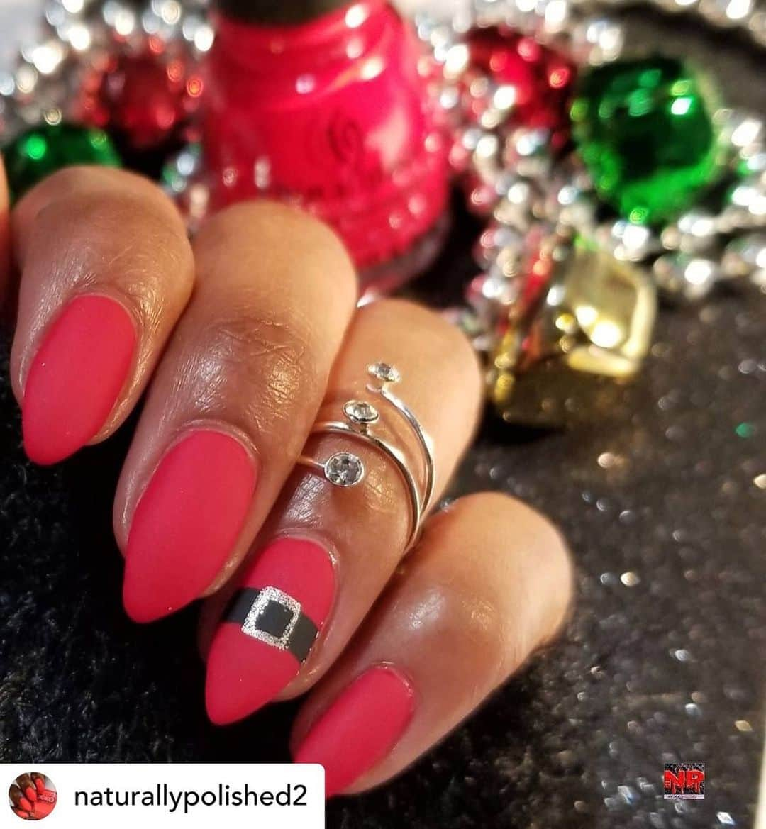 Nail Designsさんのインスタグラム写真 - (Nail DesignsInstagram)「Credit • @naturallypolished2 🎶 Santa Baby 🎶   Flame-Boyant @chinaglazeofficial  Big matte TC @sally_hansen  #winternails #santanails #holidaynails # #rednails #christmasnails #liveincolor #nailpromote #thenailartstory #ignailcommunity #nag_repost #badgirlfeatures #nailartclub #atlnails #nailtech #nailartwow #nailspafeature #blackmua #nailblogger #nailsofig #nailsmagazine #ignails #teamnatural #nailswagpromote #naturalnails #nailitdaily #nails2inspire」12月28日 14時27分 - nailartfeature