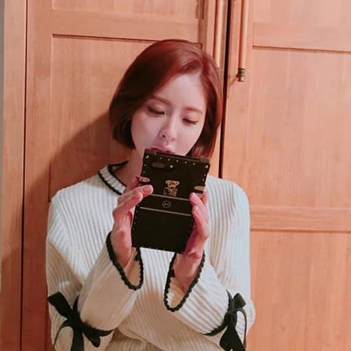 チン・イェソルのインスタグラム：「염색하고시프다 #무슨색으로할까 🤔❔」