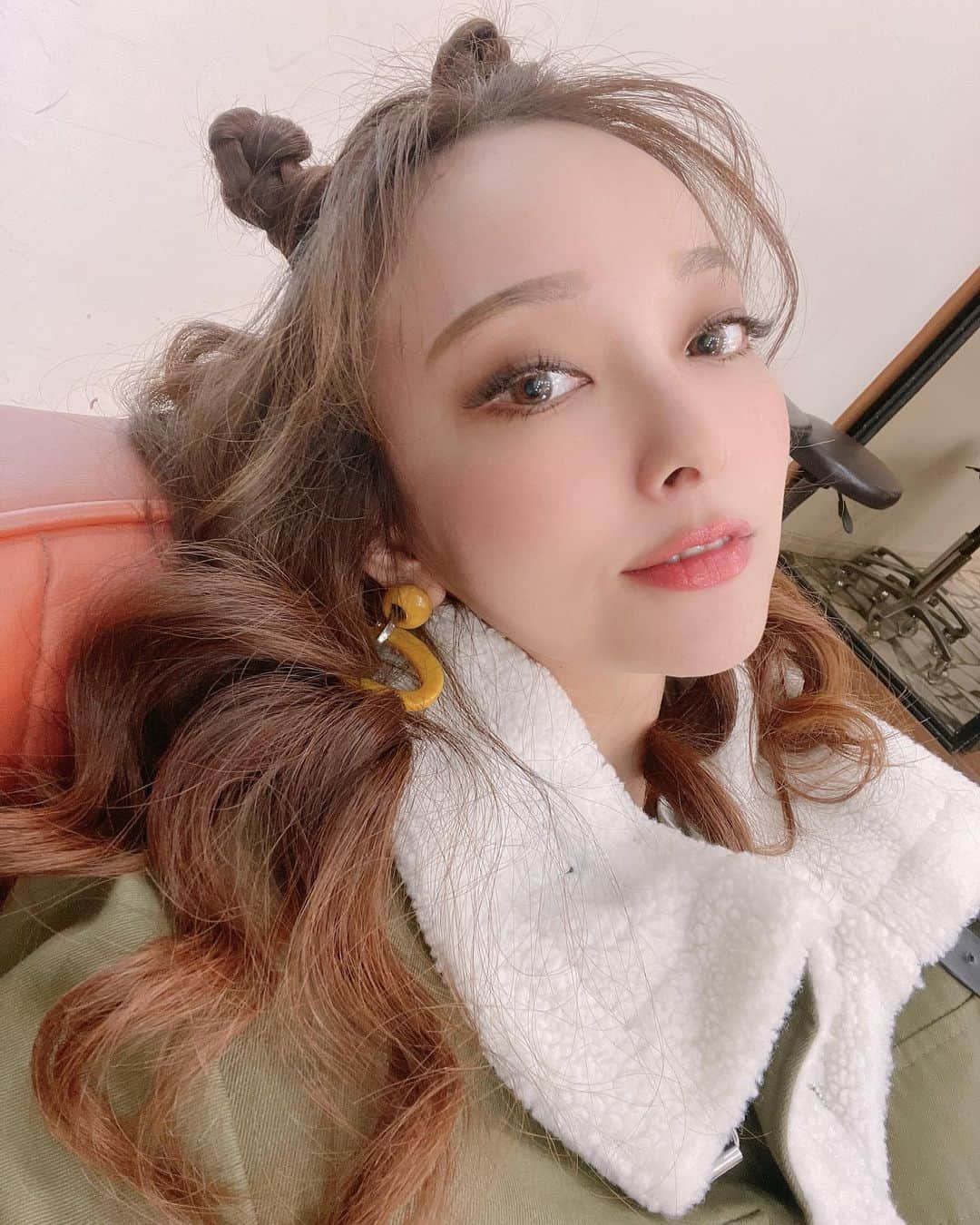 千田愛紗さんのインスタグラム写真 - (千田愛紗Instagram)「上工了!  Hair: @hair_stylist_queena」12月28日 14時44分 - aisa1108