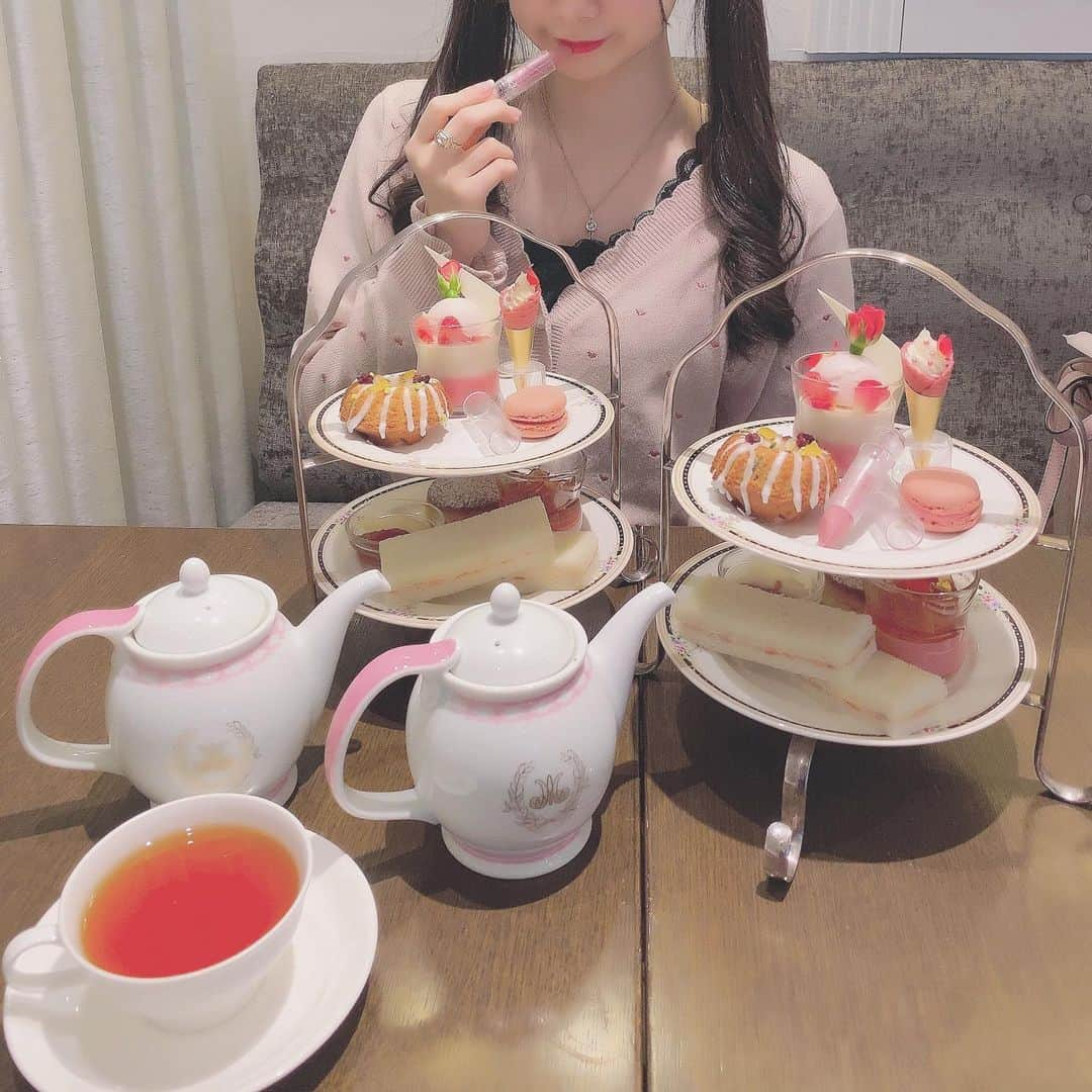 薮田こももさんのインスタグラム写真 - (薮田こももInstagram)「Afternoontea☕🤍  #afternoontea」12月28日 14時57分 - yuri_selfish