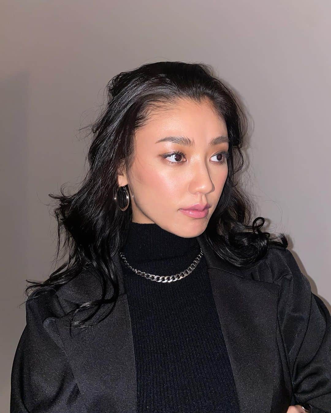 松本優のインスタグラム：「. . @shaggie_official このセットアップげつとした🌼❤️🤫 . .」