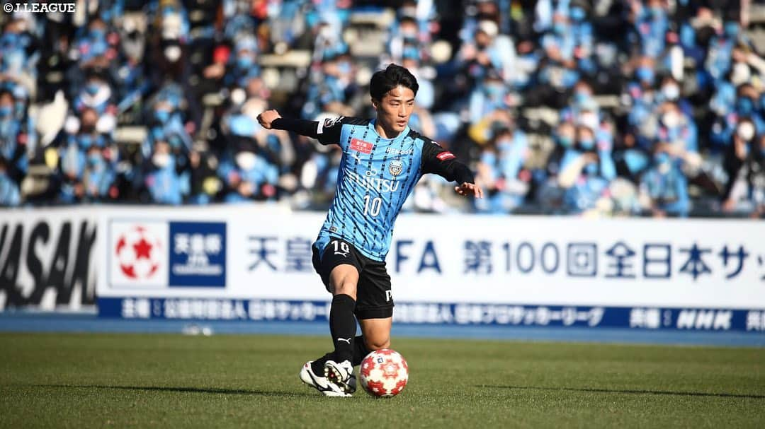 Ｊリーグさんのインスタグラム写真 - (ＪリーグInstagram)「#天皇杯 決勝カードが決定❗️  昨日行われた #天皇杯 準決勝をプレイバック🔥  🆚 #川崎フロンターレ vs #ブラウブリッツ秋田 🔢 2-0  🆚 #ガンバ大阪 vs #徳島ヴォルティス 🔢 2-0  #Ｊリーグ #jleague #frontale  #gamba #kawasakifrontale  #gambaosaka  #🐬 #💙🖤」12月28日 15時29分 - jleaguejp