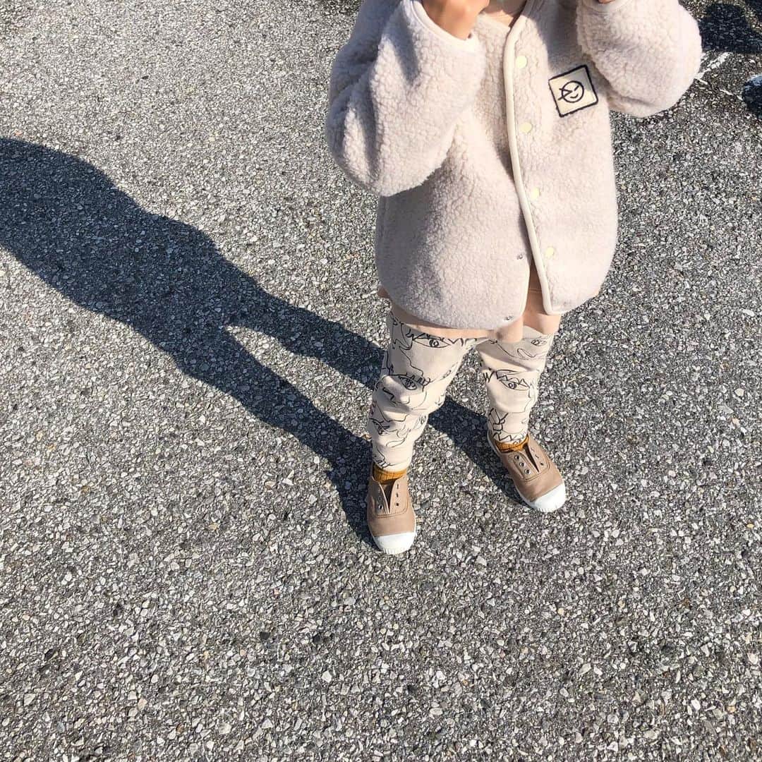 mai_1106のインスタグラム：「2020.12.28 * 🐑 おっきくなったなーと思ったら 身長100cm間近やった. 子供が着るタートル可愛い♡ * 4歳1ヶ月 1509days * * *」