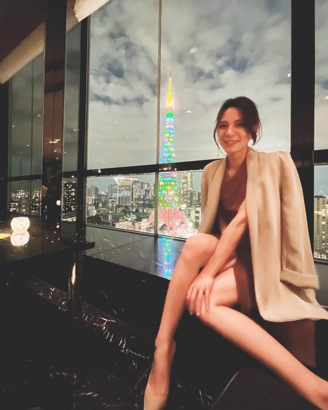 英里子さんのインスタグラム写真 - (英里子Instagram)「🗼🎄💖  少し遅めのクリスマスディナー行ったら、東京タワーがクリスマス仕様になってた👼」12月28日 22時44分 - ellie__erico