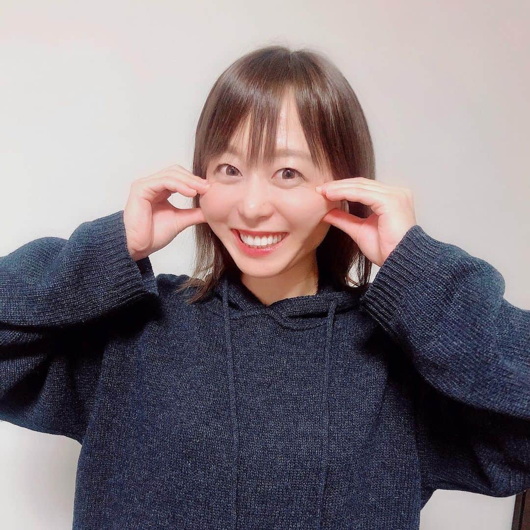 菊池良子のインスタグラム：「ただいまインスタ📲 ・ ・ 復活📲✨✨ ・ ・ 私は元気です😊✨✨ リフトアップしたいなぁ〜笑 ・ ・ （多くのご心配ＤＭが届いておりました🙇‍♀️🙇‍♀️🙇‍♀️ご心配おかけしてごめんなさい💦💦みんな、優しいなぁ🥺ありがとうございます😊） ・ ・ 年内インスタライブしますので色々お話ししましょ😊✨✨ ・ ・ #インスタグッド　#フリーアナウンサー　#久しぶりの更新　#これからもよろしくお願いします　#😊」