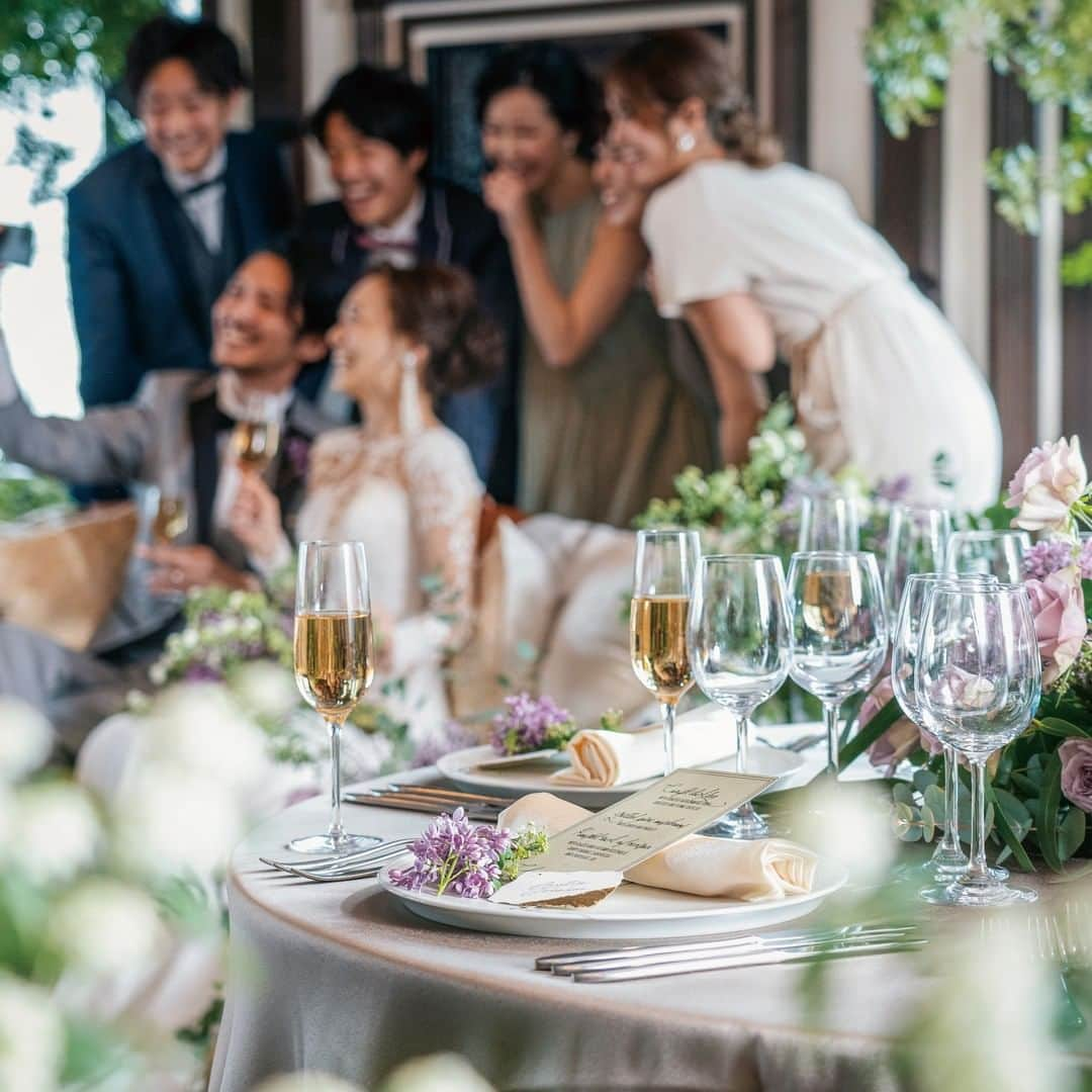 KIYOMIZU京都東山 公式さんのインスタグラム写真 - (KIYOMIZU京都東山 公式Instagram)「. 2020年、皆さまにとってどんな一年でしたか？ "いつでも帰ってこれる場所がある"  KIYOMIZU京都東山が皆さまにとって そんなあたたかな居場所となりますように.. . 【臨時営業日のお知らせ】 2020年12月28日（月）29日（火） 【休館日のお知らせ】 2020年12月30日（水）～2021年1月1日（金） ※2021年1月2日（土）12時より営業いたします . ---------------------- . @kiyomizu_kyoto_higashiyama をフォローし 【#kiyomizu京都東山】で検索してくださいね❖ . #スタイルズ花嫁 #kiyomizu花嫁  #dress #kyoto #kiyomizu #wedding #ウェディングレポ #チャペル #ブライダルフェア #プレ花嫁 #卒花 #結婚式 #結婚式場 #結婚式準備 #京都 #京都花嫁 #関西花嫁 #京都婚 #令和花嫁  #大人花嫁 #DRESSY花嫁 #シェアーズヘアメイク #pronoviasbride #プロノビアスブライド #ウェディングフォト #集合写真 #結婚式当日レポ #ウェディングフォト #披露宴会場」12月28日 17時48分 - kiyomizu_kyoto_higashiyama