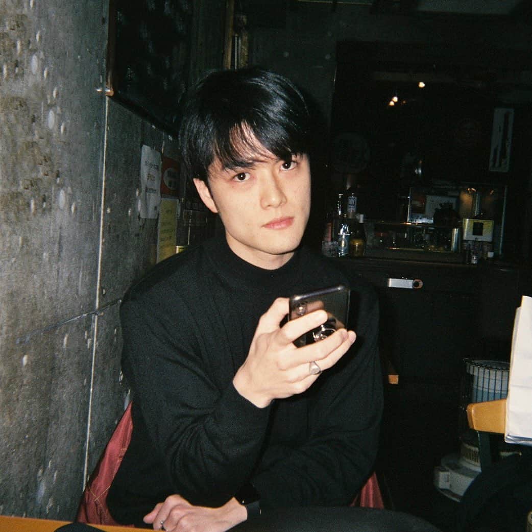 のインスタグラム：「﻿ tea time☕️﻿ 野沢雅子風に言うと﻿ 「テーテーム」﻿ ﻿  #lomography100 ﻿ #konicabigmini301﻿ #film」