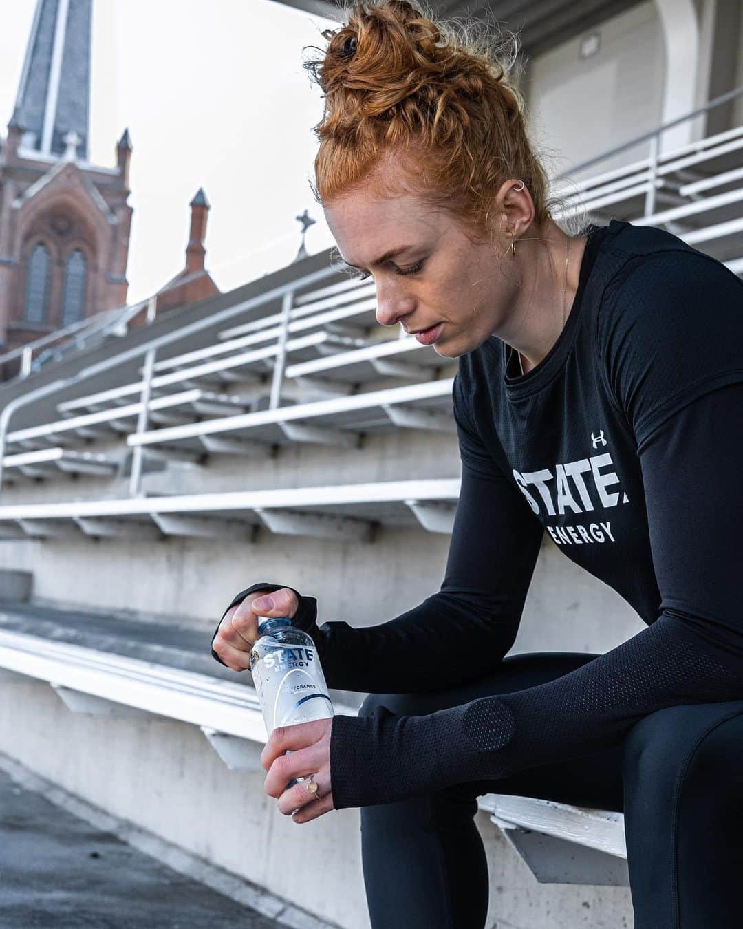 マチルドU・クラマーのインスタグラム：「Christmas vacay is over and it’s time to get back to work and crush some goals 💪🏻  #DrinkToImprove #vedvarendeenergi #STATE #statefamily #monday #mondaymotivation #goals #motivation 📸 @simon_nieves_」