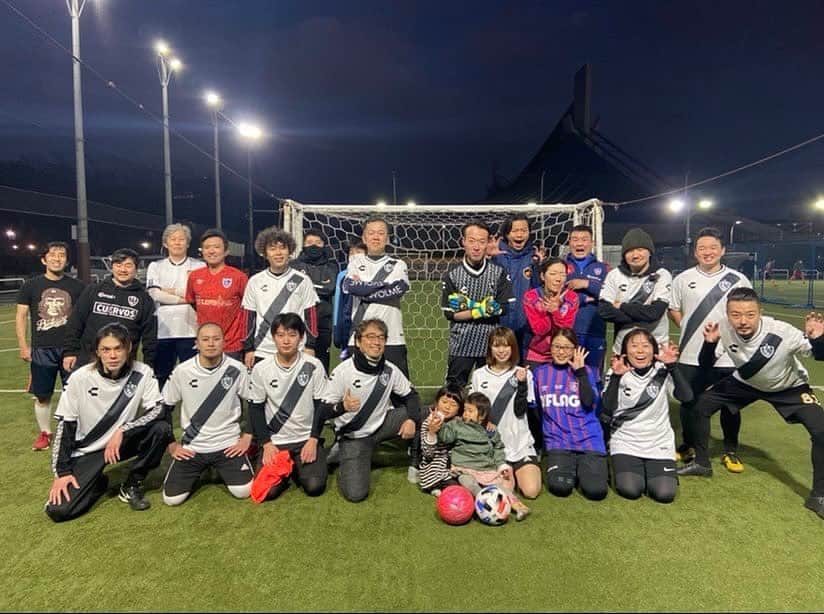 植田朝日のインスタグラム：「🦅🦅🦅﻿ ﻿ 昨日、クエルボス フットサルDAY‼️﻿ ﻿ 初めてみんなで蹴って、夜は飲み会🍺🍺﻿ ﻿ パーフェクトな流れだね‼️﻿ ﻿ 来月もあるよ！w﻿ ﻿ やっぱ、形から入るのは大事だね。苦笑﻿ ﻿ #クエルボス #クエルボスフットサル部」