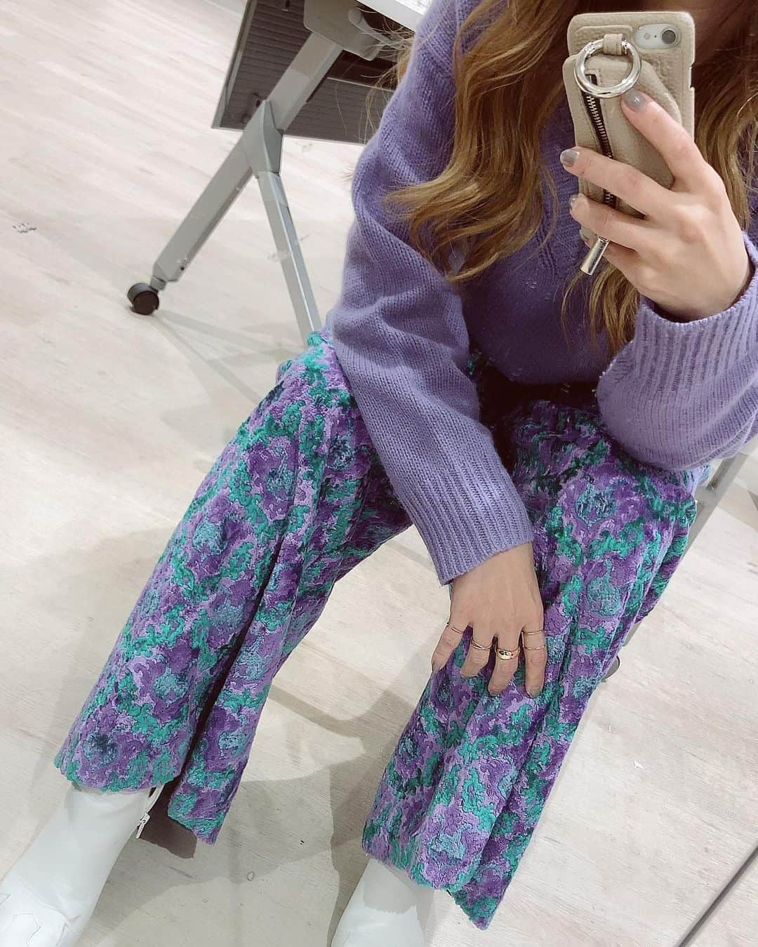 LINAさんのインスタグラム写真 - (LINAInstagram)「The last work day of the year♡ #MAXLINA #ootd  #happiness2020」12月28日 18時06分 - xxlina_now