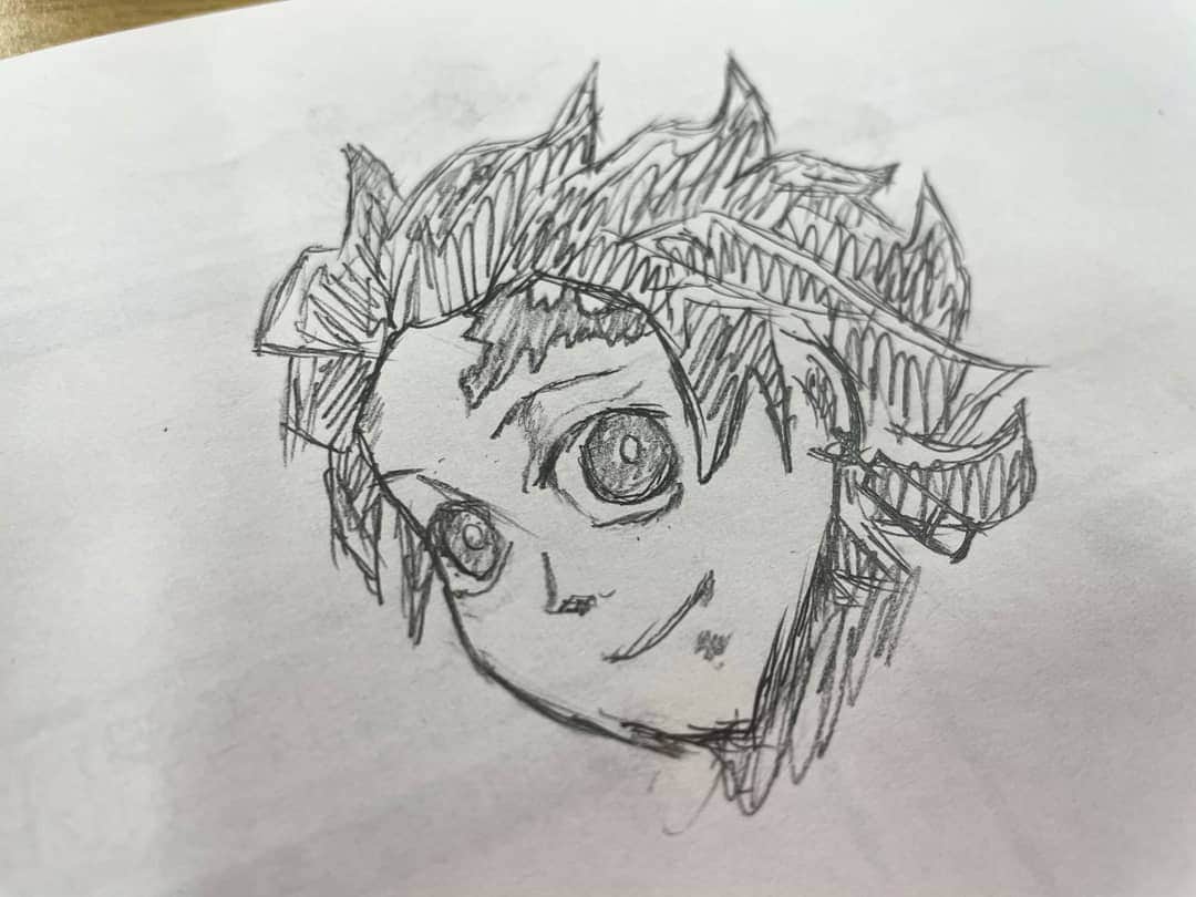 黒崎貴之のインスタグラム：「ㅤㅤㅤㅤㅤㅤㅤㅤㅤㅤㅤㅤㅤ お絵描き黒崎。カキカキ＿φ(￣ー￣ )﻿ ﻿ #鬼滅の刃﻿ #映画﻿ #無限列車編﻿ #興行収入﻿ #歴代1位﻿ #おめでとうございます﻿ #竈門炭治郎﻿ #炭治郎﻿ #我妻善逸﻿ #善逸﻿ #裏紙に書いたので﻿ #エコです﻿ #鉛筆も短くなったやつにキャップを付けて﻿ #書いたのでエコです﻿ #キュンです﻿ #ポケットからキュンです﻿ #SDGsアナウンサー﻿ #黒崎貴之」
