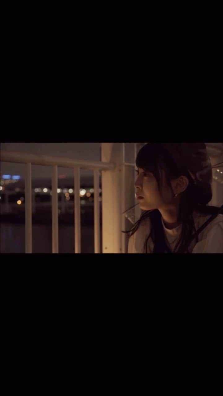 漆島七菜のインスタグラム：「この降り積もる雪はやっぱりあなたと見たかったな  #sekainoowari  #silent  #リール  #ベレー帽 #whoswhochico  #お台場  #クリスマス」