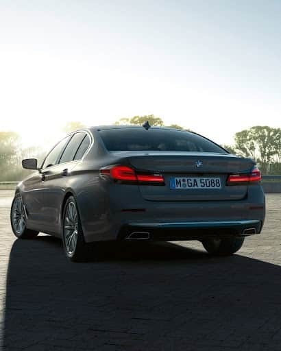 BMWのインスタグラム：「Don't look any further. This is it. The BMW 5 Series Sedan. #THE5 #BMW #5Series」