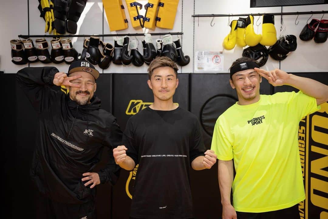 山崎秀晃のインスタグラム：「super collaboration🙏 #矢地祐介 #朴光哲 #山崎秀晃 #comingsoon」