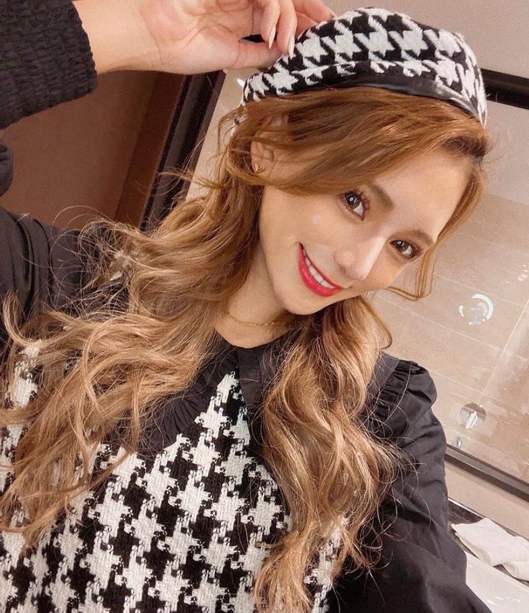 神出鬼没の【キャバ図鑑】のグルメインスタ