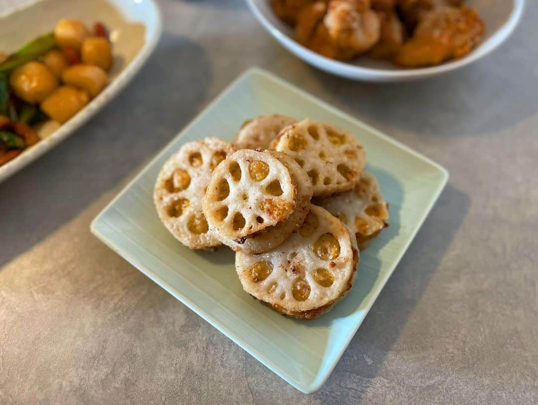 西原愛夏さんのインスタグラム写真 - (西原愛夏Instagram)「料理動画撮影しました😌しかも水着で(笑)  そのうちYouTubeにアップします🙋🏼‍♀️」12月28日 19時12分 - manakanishihara