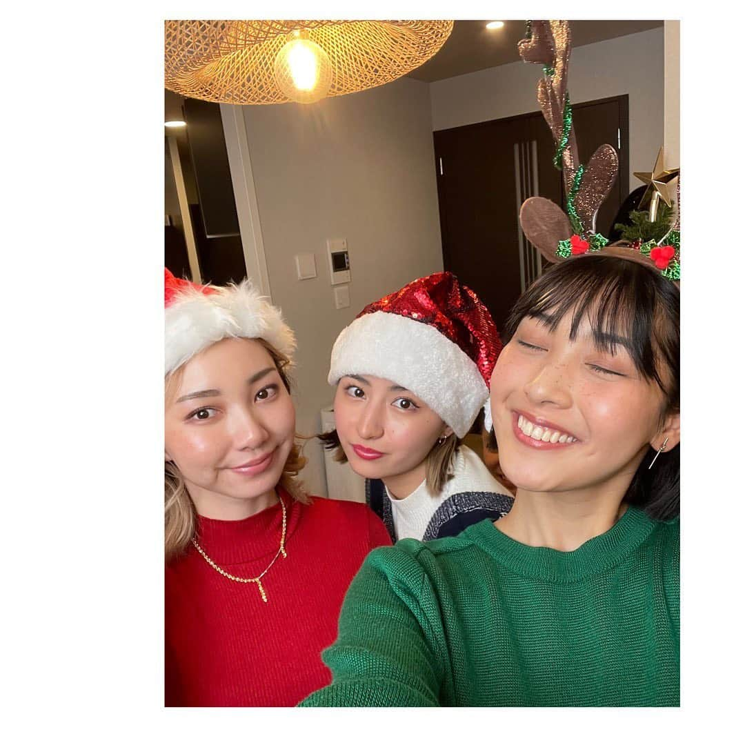 脇春さんのインスタグラム写真 - (脇春Instagram)「先日 #julidy #patolil familyとChristmas partyしたよ🤍  その時に誕生日サプライズしてもらいました🥺🥺🥺  りるちゃん、じゅりあちゃん 素敵なプレゼントありがとう~😭 本当に私は幸せ者だ…🦭  気付いたらもう年末。 今年一年は特に早かった。  皆様良いお年を！」12月28日 19時09分 - wackyyyy