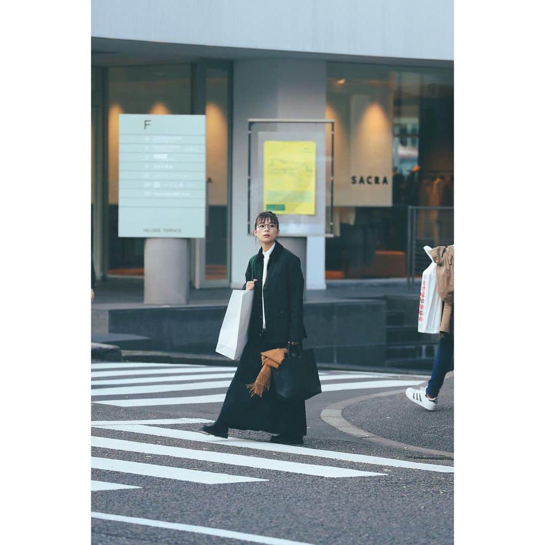 芳根京子さんのインスタグラム写真 - (芳根京子Instagram)「mina☺︎  今年は沢山ありがとうございました❤︎ 来年もよろしくお願いします♪  #mina」12月28日 19時48分 - yoshinekyoko