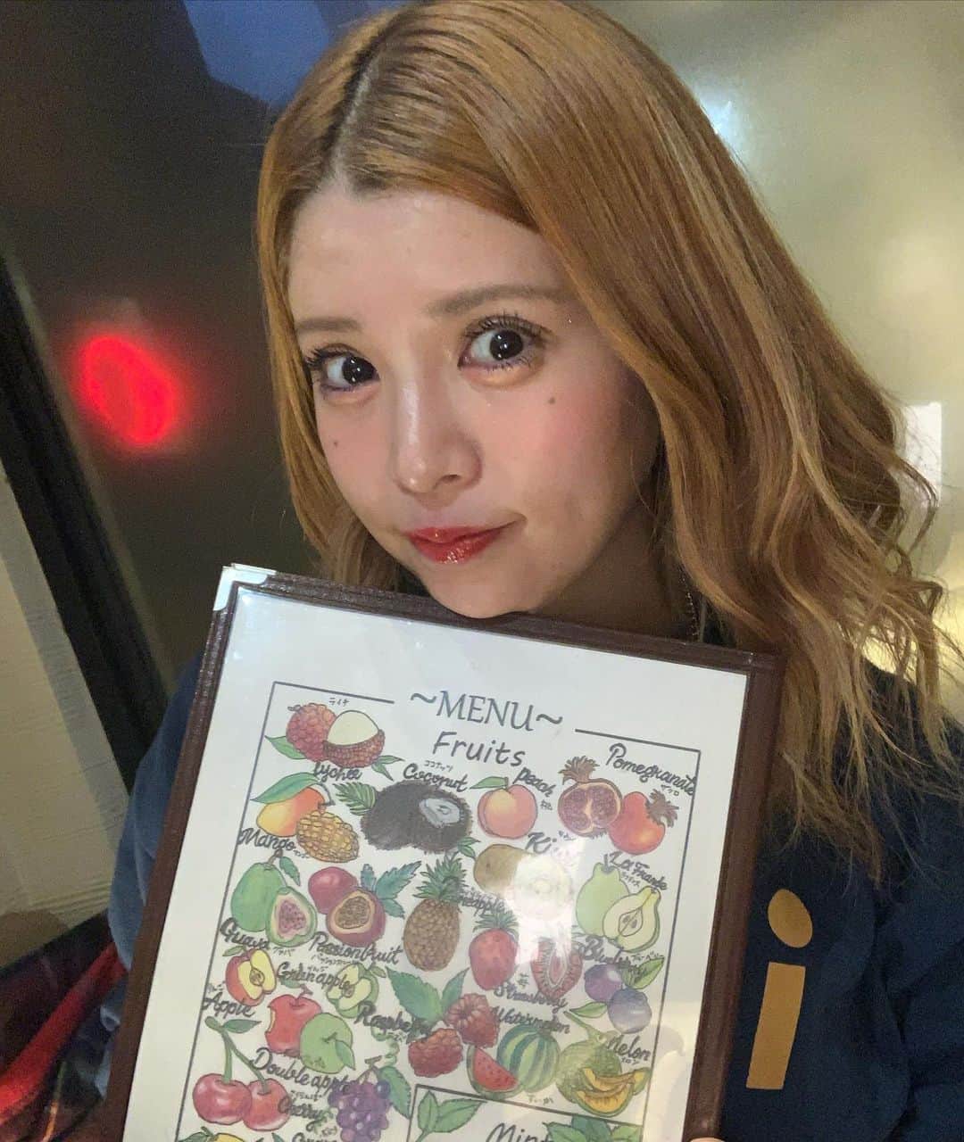 坂口杏里のインスタグラム：「21:00ちょい過ぎくらいに出勤です！😊  club  SLOW 新宿区歌舞伎町1-9-6 三経32ビル3F 0332008522  本日もlastまで坂口います❤️🥳 楽しみましょーこ😋 なにかあれば、お店にお電話ください🙆‍♀️」