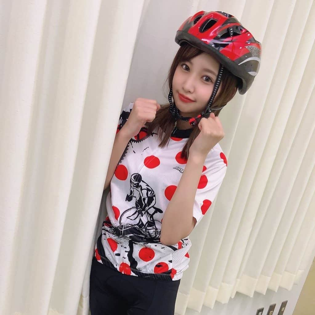 川井優沙さんのインスタグラム写真 - (川井優沙Instagram)「. 番組で競輪選手(?)のコスプレを...🚴‍♀️ 恐れ多い😂😂😂笑 . 児玉選手、3連覇おめでとうございます㊗️🍾 . #競輪 #競輪女子 #競輪の魅力を伝えよう  #競輪女子を増やしたい #競輪好きな人と繋がりたい  #tipstar #ガールズ競輪 #ガールズグランプリ  #ガールズグランプリ2020 #gp #競輪グランプリ  #競輪グランプリ2020 #keirin #コスプレ  #児玉碧衣 選手 #おめでとうございます」12月28日 20時18分 - yuusa_kawai