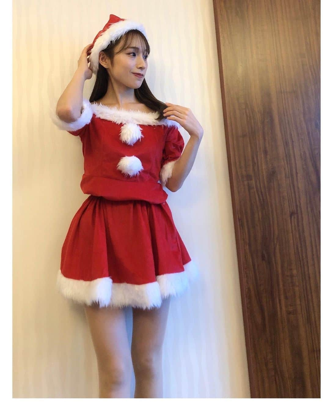 左伴彩佳さんのインスタグラム写真 - (左伴彩佳Instagram)「・ みんなの好きなコスプレはなんですか？？🎅🎁」12月28日 20時26分 - hidaaya_729