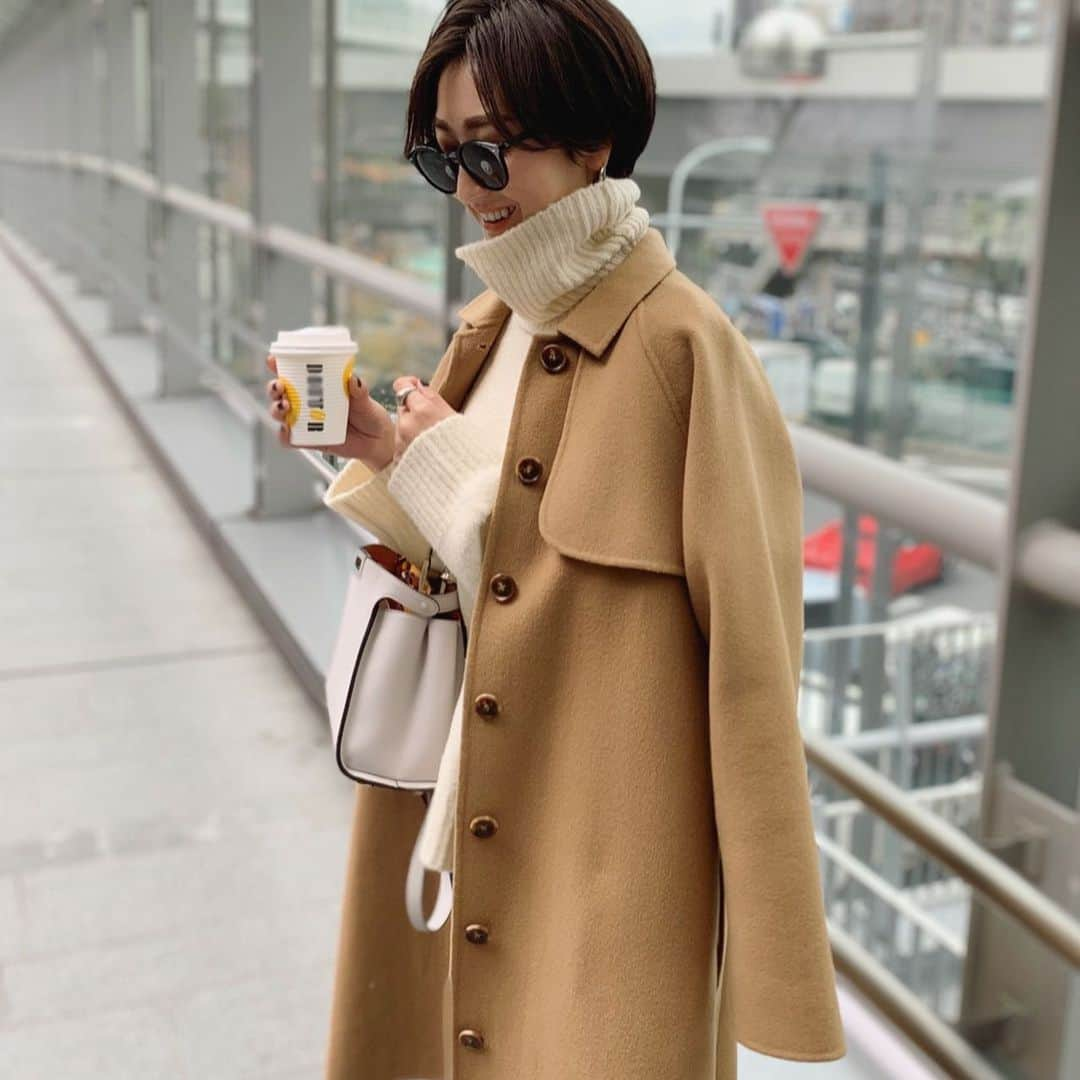 金子麻貴さんのインスタグラム写真 - (金子麻貴Instagram)「タッチ式決済が増えてきたけど実はクレジットカードもかざすだけで決済できるって知ってましたか✨  サインや暗証番号の入力も今の時期は衛生面ですごく気になるのでタッチで出来るのはすごく嬉しい！しかもかざすだけだから本当に簡単でスピーディー👏  今ならドトールコーヒーショップをはじめとした対象店舗でのタッチ決済で30%キャッシュバッグキャンペーン中です。  #アメックス #タッチ決済 #AMEX #promotion」12月28日 20時45分 - mtmmaki