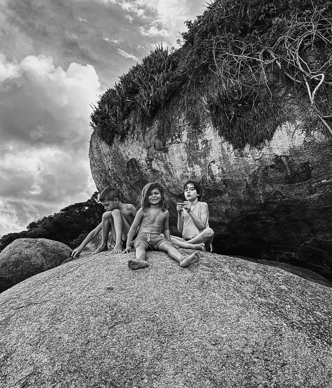 フランシスコ･ラチョースキーさんのインスタグラム写真 - (フランシスコ･ラチョースキーInstagram)「Hey babe, take a walk on the wild side 🌴🌿🌳🌿🌊」12月29日 7時07分 - chico_lachowski