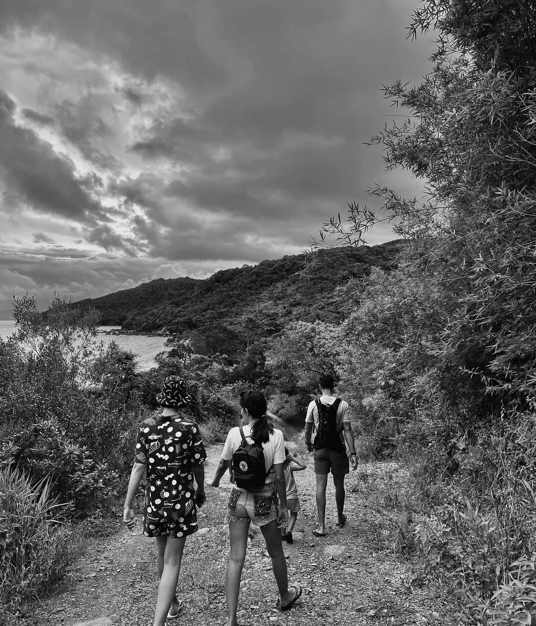 フランシスコ･ラチョースキーさんのインスタグラム写真 - (フランシスコ･ラチョースキーInstagram)「Hey babe, take a walk on the wild side 🌴🌿🌳🌿🌊」12月29日 7時07分 - chico_lachowski