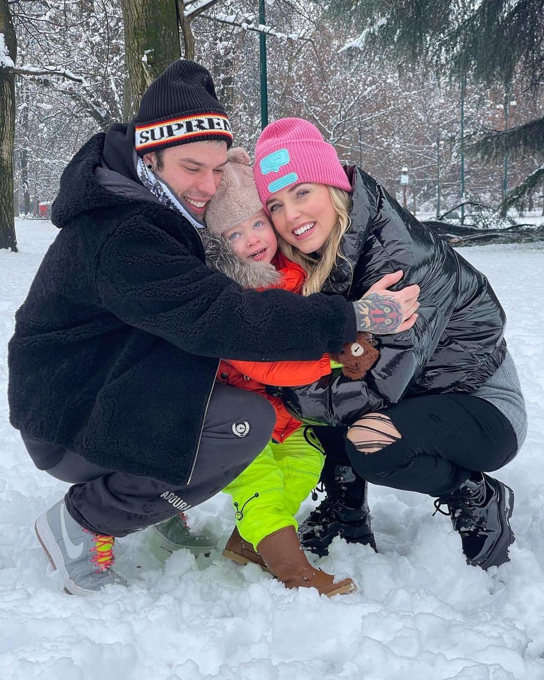 フェデスのインスタグラム：「❄️🤍」