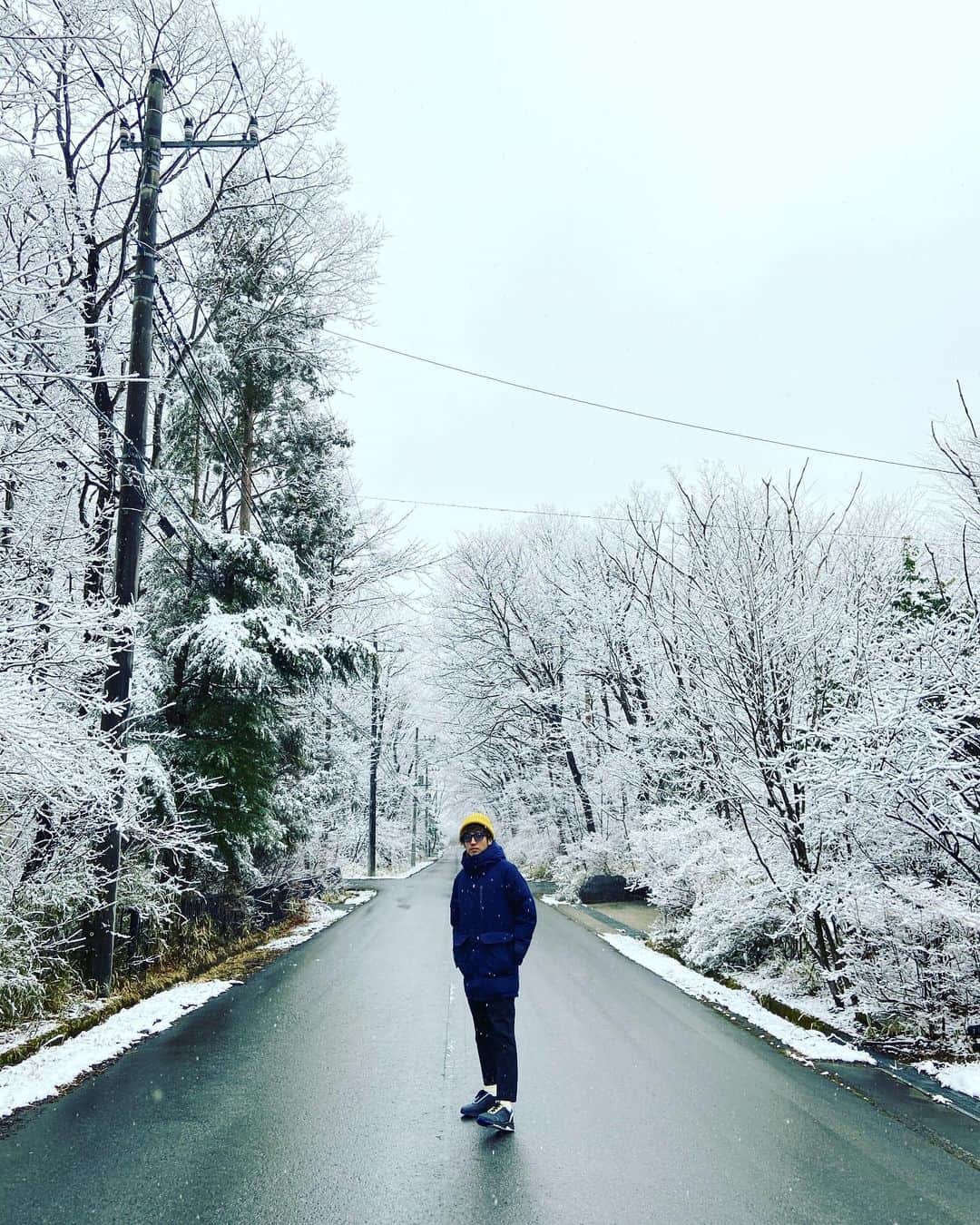 長島涼平のインスタグラム：「あー。温泉行きたい。  誰もいない温泉で泳ぎたい。  #温泉 #去年 #那須 #行ったときのやつ」