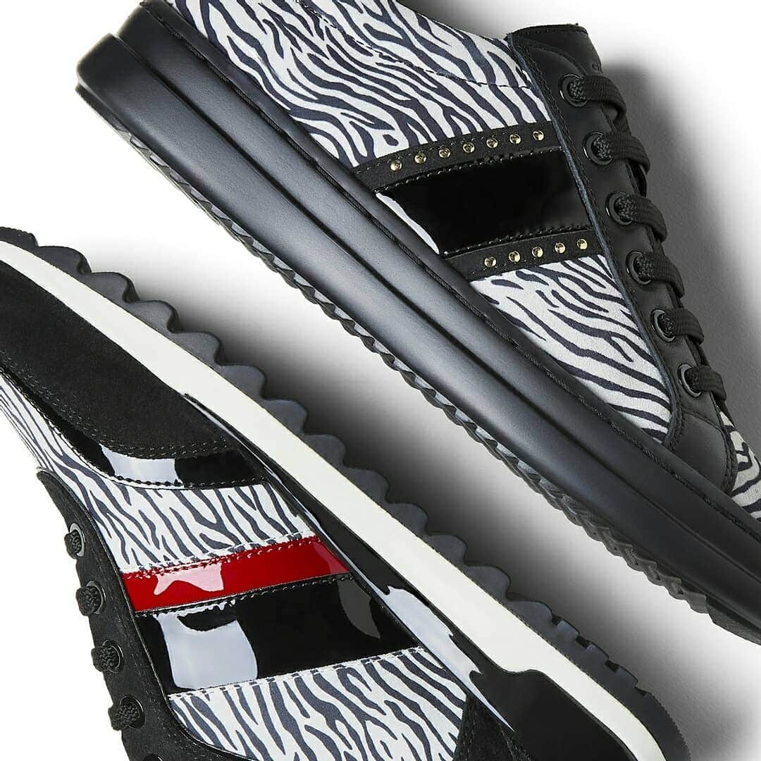 ジェオックスのインスタグラム：「Zebra pattern, red shiny details & the unique & breathable comfort of Geox's shoes: could you ask for more? Enjoy our new sneakers from the Party Collection!」