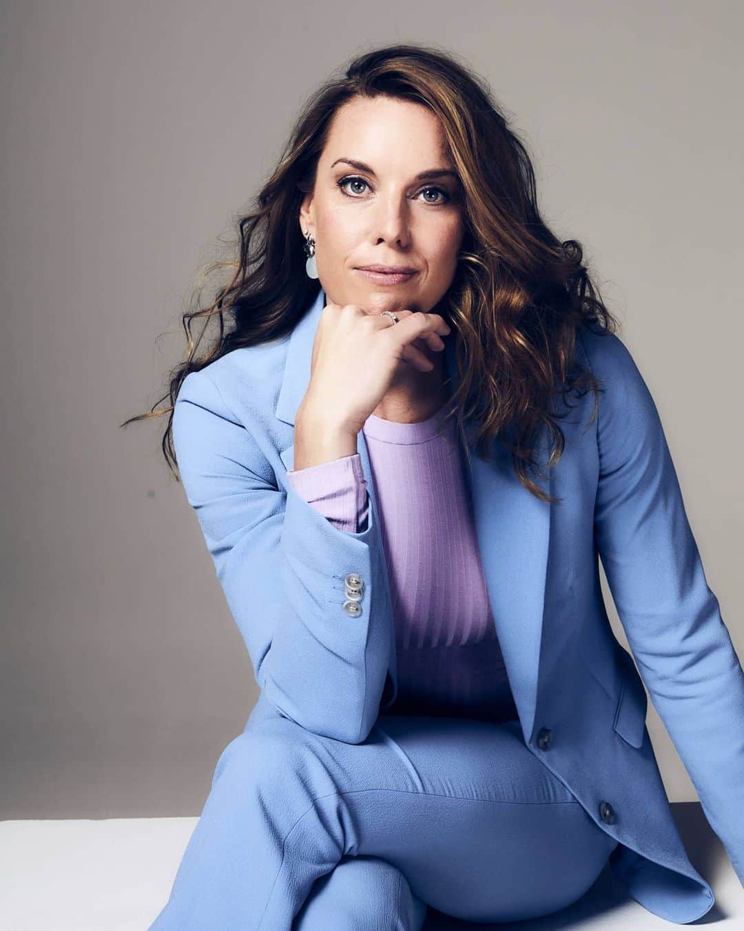 フェムケ・ヘームスケルクのインスタグラム：「Desperately waiting for 2021... 🔥😇🙏 . . . #Tokyo202One #DryHairForOnce #DressedUpForOnce  📸 : Stef Nagel ✨」