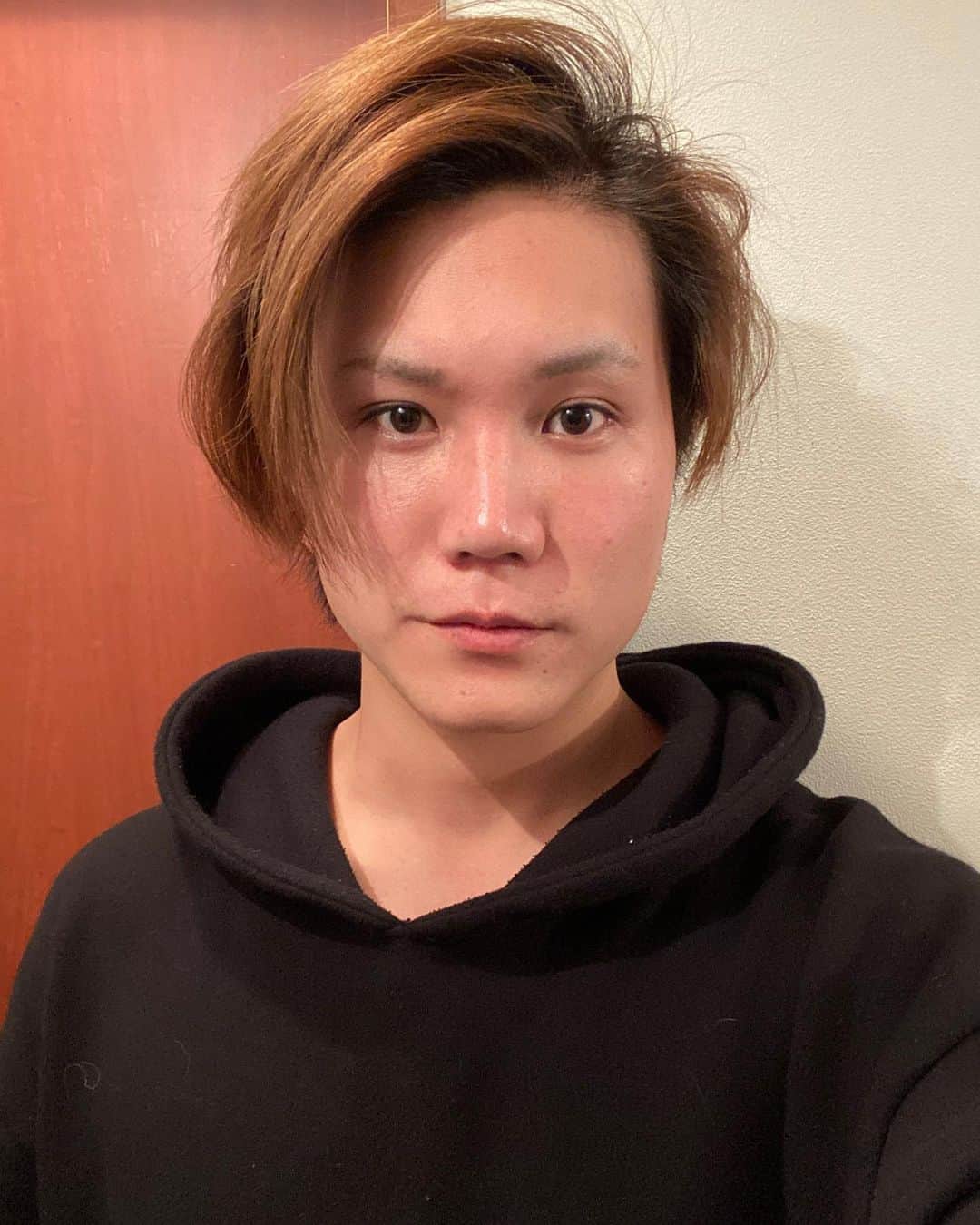 樋渡大輝のインスタグラム：「1日1ナルシスト〜今日の俺〜  本日のナルシスト度24  #1日1ナルシスト #ナルシスト #放課後ハートビート #お笑い #芸人 #吉本」