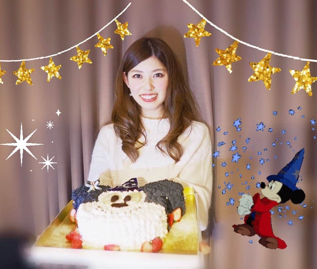 橘ゆりかのインスタグラム：「このまえ、お誕生日の﻿ お祝いをしていただきました🎂🍓﻿ ﻿ ほんまにほんまにうれしくて！﻿ 大切なお友達と過ごせてしあわせでした〜🌟﻿ ﻿ ﻿ ﻿ #お誕生日 #橘ゆりか #バースデーケーキ #ファンタジア」