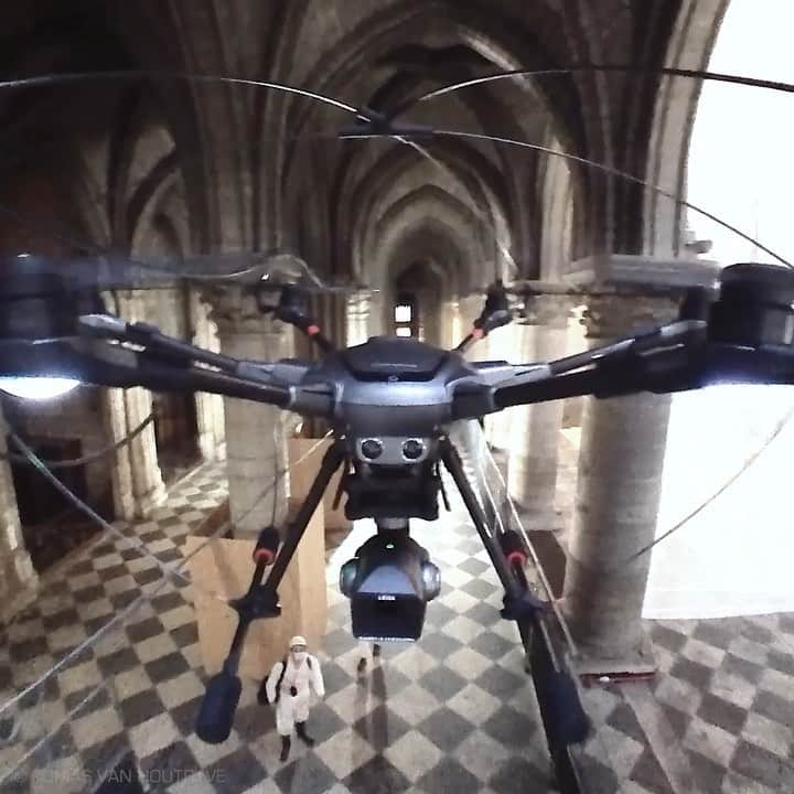 National Geographic Creativeのインスタグラム：「Video by Tomas van Houtryve @tomasvh / The Notre-Dame cathedral of Paris was particularly calm this Christmas as workers took a pause from rebuilding for the holidays. After they left,  photographer Tomas van Houtryve carefully piloted his drone inside the cathedral’s nave and the crossing. Protective nets have been hung inside Notre-Dame to catch debris from the massive holes in the vaulted ceilings. The drone was outfitted with a special bumper cage to avoid getting caught in the nets or colliding with the cathedral structure.  . . .  Follow @tomasvh and the public institution in charge of reconstruction, @rebatirnotredamedeparis for more on Notre-Dame.   . . . #notredame #paris #notredamedeparis  #dronepilot  #droneoperator #dronevideo #christmas」