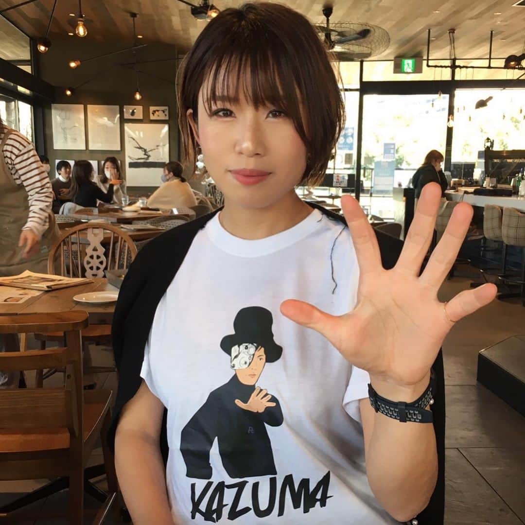 きゃっするひとみーさんのインスタグラム写真 - (きゃっするひとみーInstagram)「#kazuma  @keiji.suzuki3  ↑こちらから買えます！  これは流行ってしまう。。  @hitomi_eno  いつもありがとう🥺❤️❤️❤️」12月29日 0時11分 - takaxjumppp