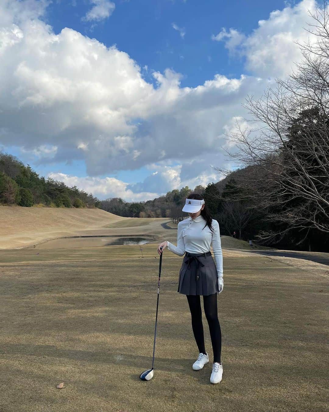 沙月のインスタグラム：「. . 今年最後のゴルフ⛳️ . . 来年はゴルフ頑張ろう❤︎ . . . #golf #ゴルフ #ゴルフ女子  #ゴルフウェア @j.jane_japan」