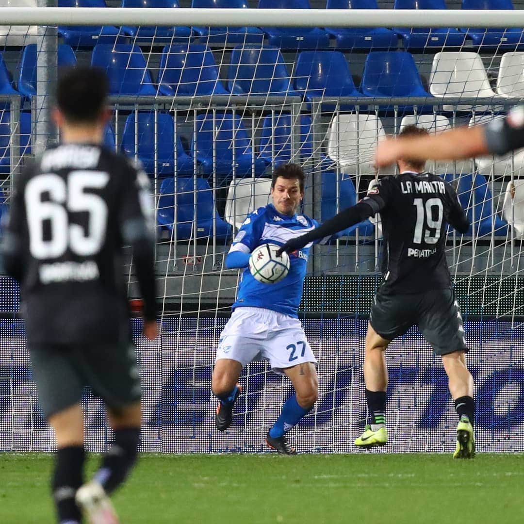 エンポリFCさんのインスタグラム写真 - (エンポリFCInstagram)「⚽💙👶 Il gol raddoppio e una dedica speciale per Andrea La Mantia 📸📸📸」12月29日 0時55分 - empoli_fc_official