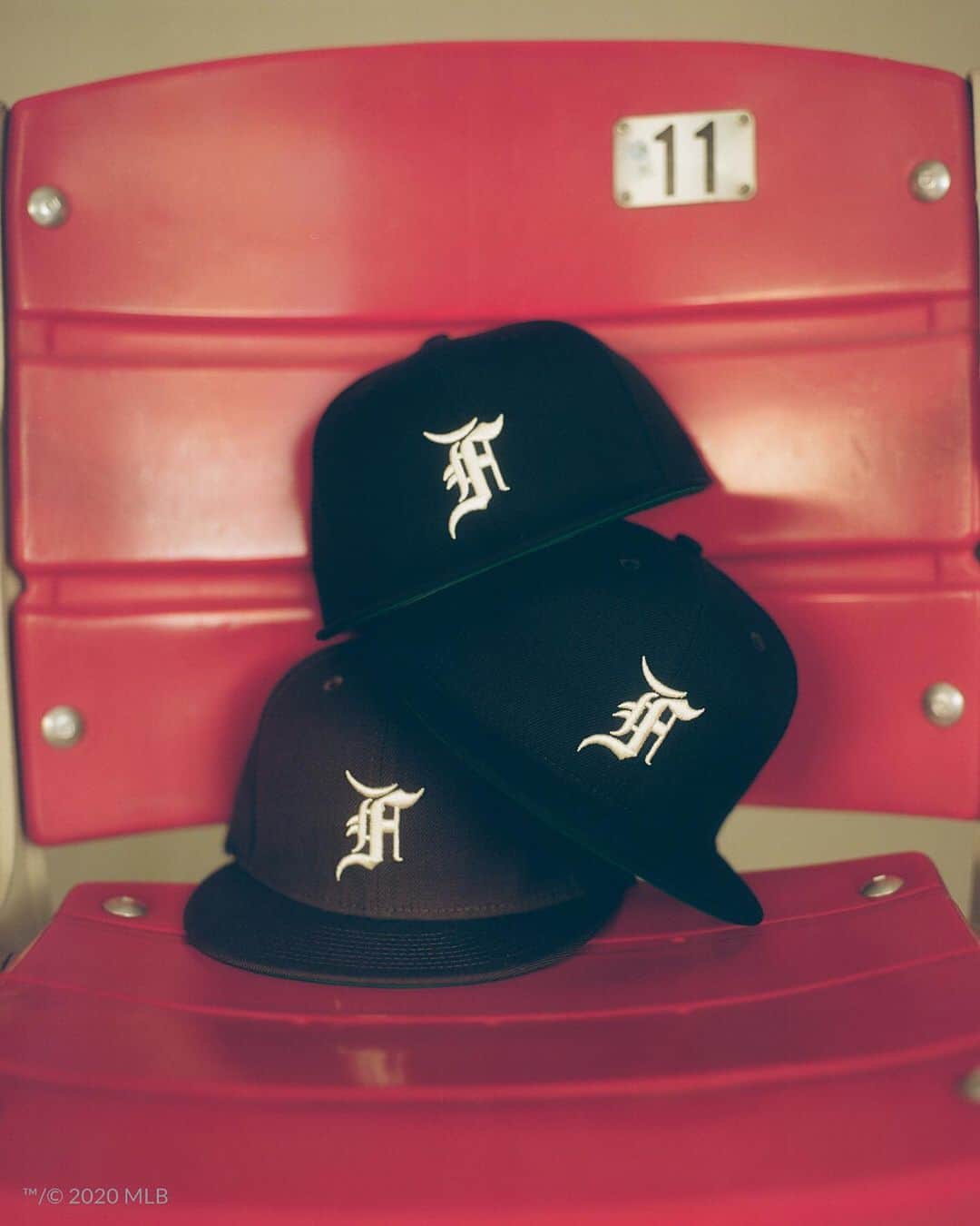 ニューエラ・キャップのインスタグラム：「Fear of God @essentials collection. Dropping Dec. 30th at neweracap.com」