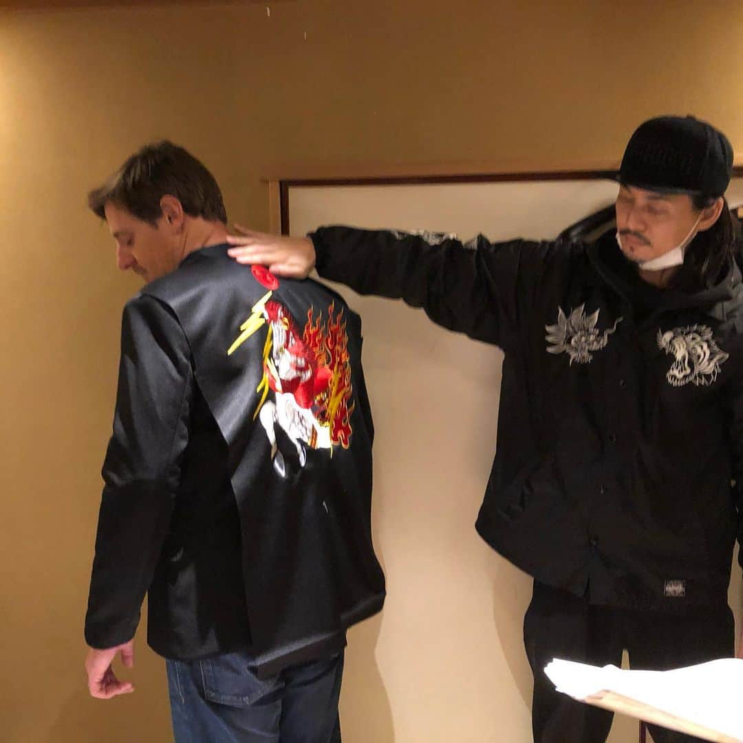 落合隼亮のインスタグラム：「Meanwhile Sound&Fury nude suit project was going on simultaneously with anime. This badass wardrobe was created by @azi_0308 who has been a great friend of Sturgill for a long time. #sturgillsimpson」