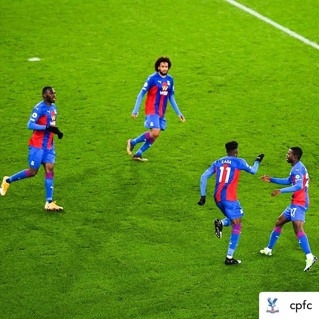 プレミアリーグさんのインスタグラム写真 - (プレミアリーグInstagram)「Sensational from Zaha 🙌⁣ ⁣ Repost • @cpfc ⚡ WILF FOR THE LEAD ⚡⁣ ⁣ #CPFC #PremierLeague #PL #CRYLEI」12月29日 2時02分 - premierleague