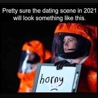 マット・マクゴリーのインスタグラム：「Anyone up for a hazmat suit dry hump sesh?」