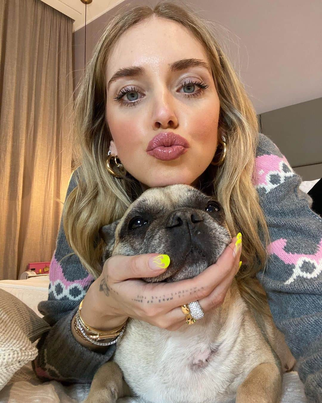 キアラ・フェラーニさんのインスタグラム写真 - (キアラ・フェラーニInstagram)「Me and my first baby @matildaferragni 💖」12月29日 2時56分 - chiaraferragni